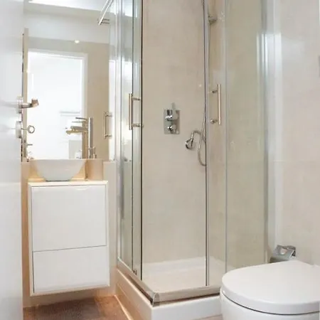 Charming Mansard In Pena Baixa Apartment *