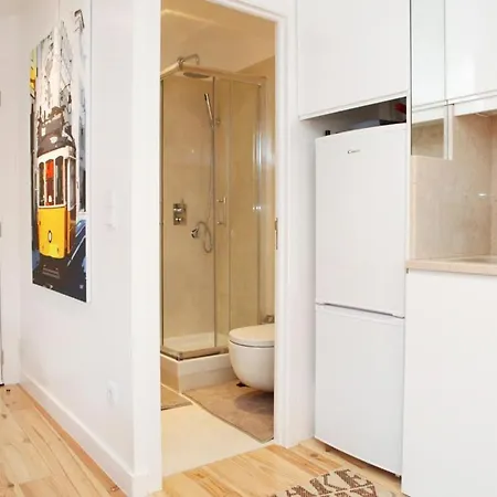 アパート Charming Mansard In Pena Baixa *